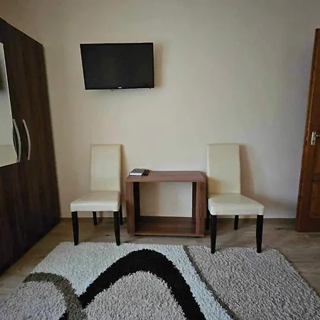 Ildiko Vendeghaz Гостевой дом