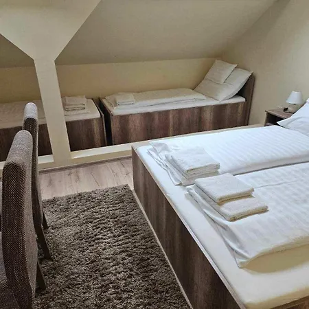 Ildiko Vendeghaz Гостевой дом Szabolcs