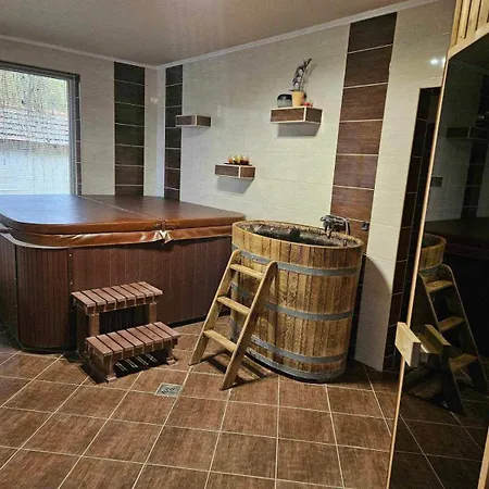 Ildiko Vendeghaz Гостевой дом Szabolcs